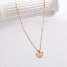 Load image into Gallery viewer, Simple Women&#039;s Heart Letter Necklace Love Pendant Clavicle Chain