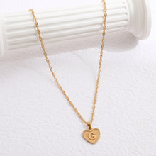 Load image into Gallery viewer, Simple Women&#039;s Heart Letter Necklace Love Pendant Clavicle Chain