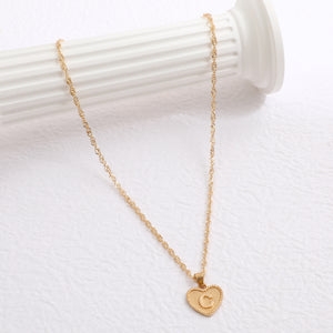 Simple Women&#039;s Heart Letter Necklace Love Pendant Clavicle Chain